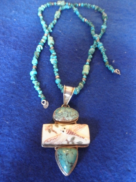 Necklace w/ Dragonfly Pendant
